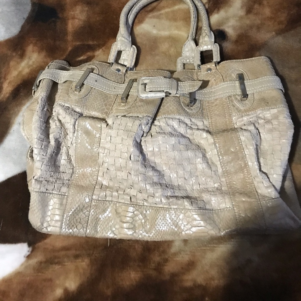 UE Purse